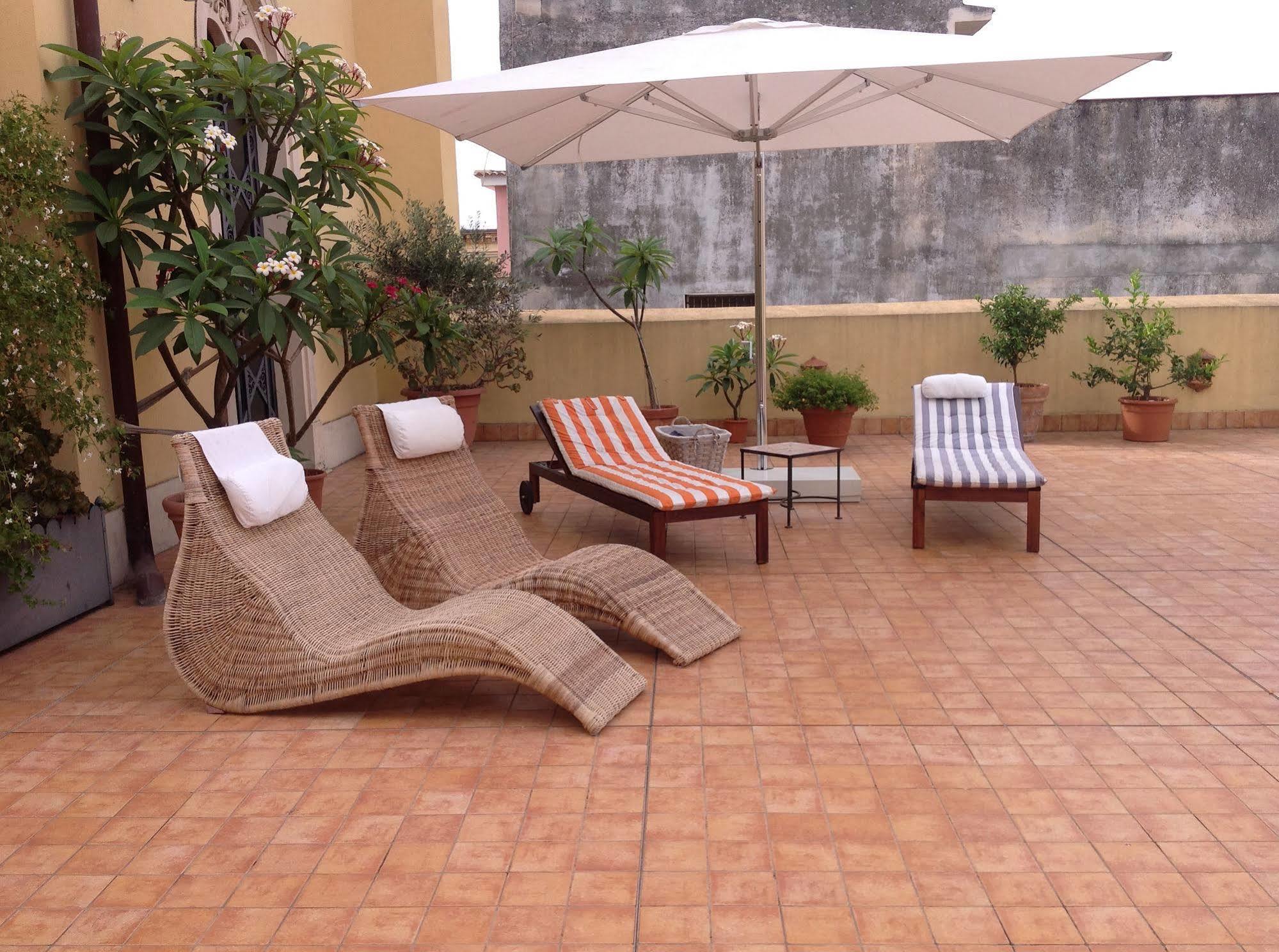 B&B Di Charme Camelie Palazzo Nicotra Riposto Zewnętrze zdjęcie