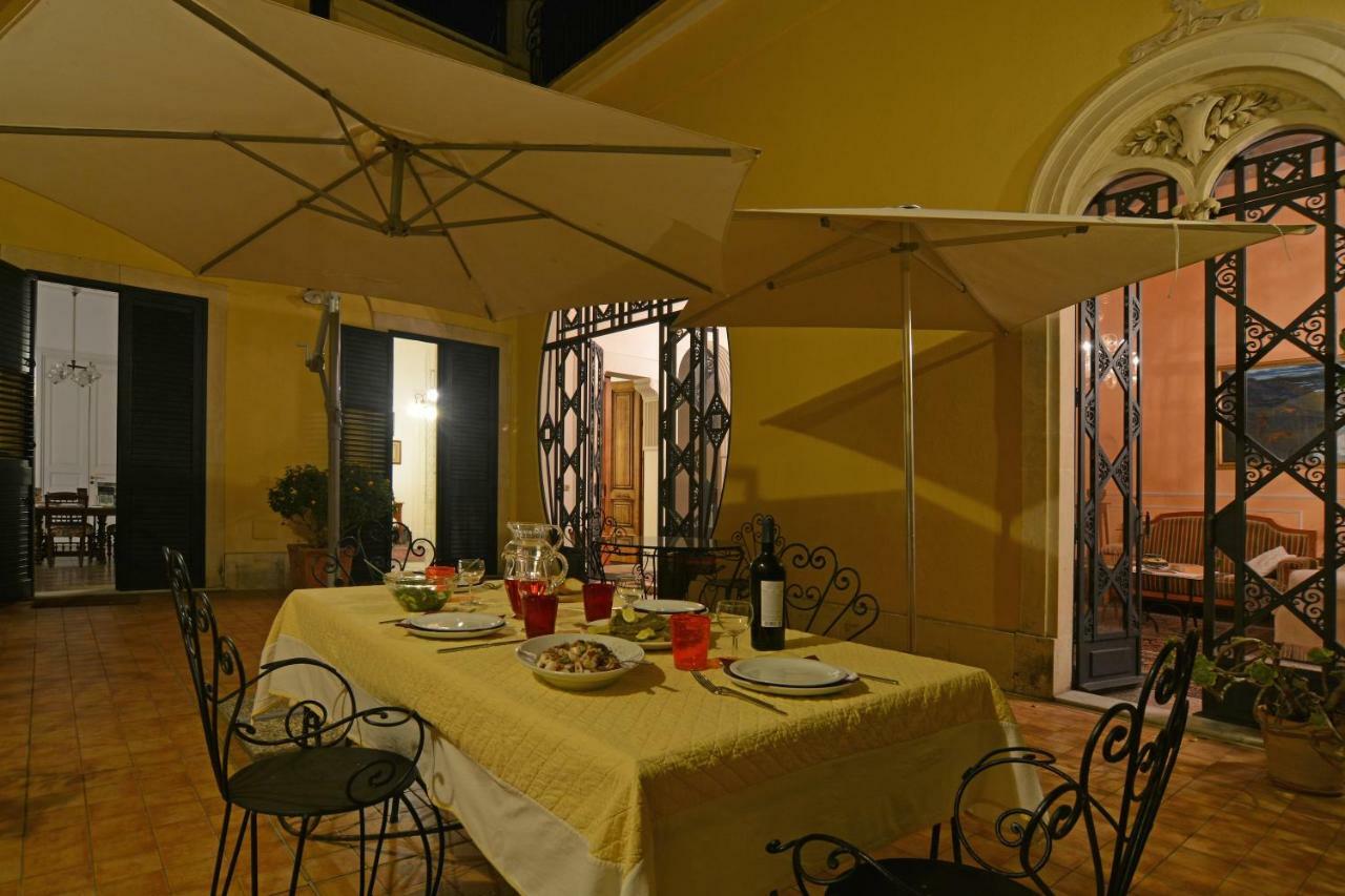 B&B Di Charme Camelie Palazzo Nicotra Riposto Zewnętrze zdjęcie