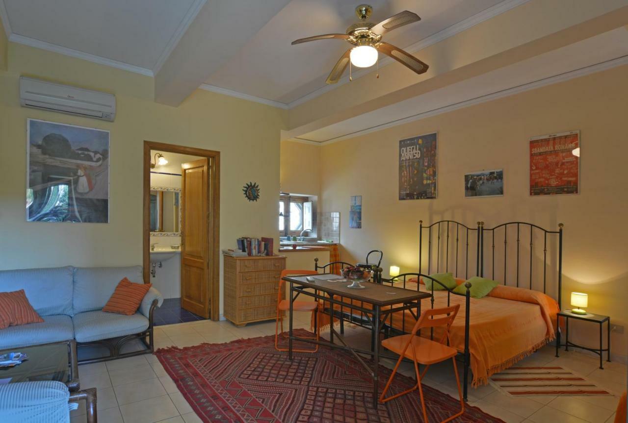 B&B Di Charme Camelie Palazzo Nicotra Riposto Zewnętrze zdjęcie